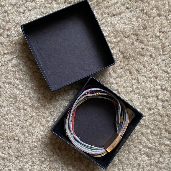 multi bangle bracelet- free if added to bundle 🤩 - Picture 10 of 11